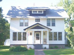 206 1st Ave NW, Wimbledon, ND 58492