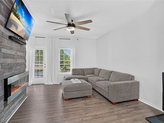 5th image of 23520 Walden Center Dr APT 205
