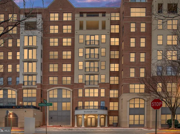 485 Harbor Side St APT 305, Woodbridge, VA 22191
