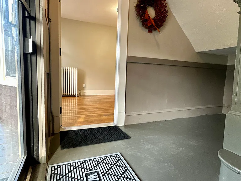 4094 Washington St #1L — Photo 13