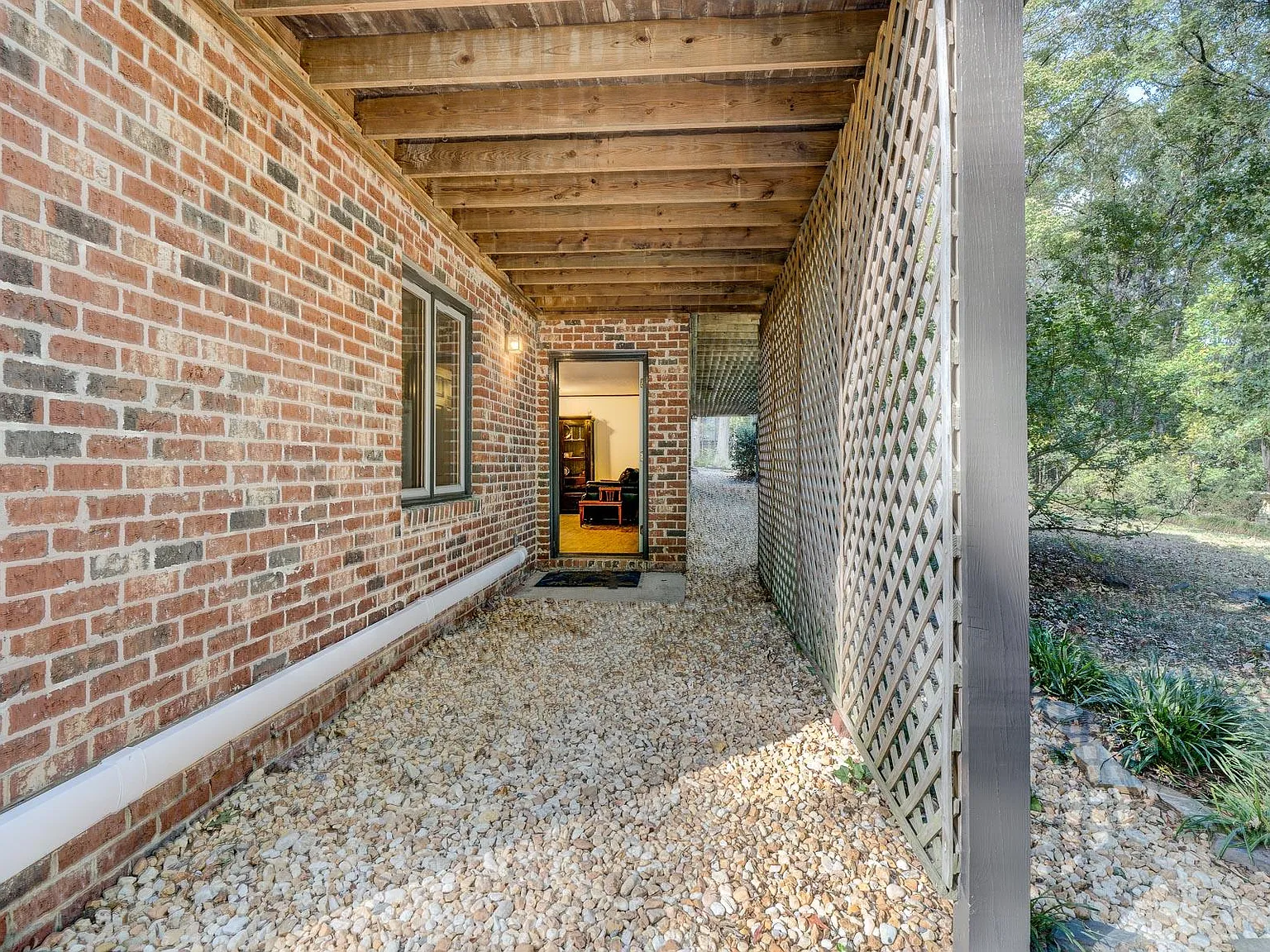 1 bed, 1000 sqft, $1,475 — Photo 3
