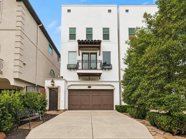 415 Reinerman St #A, Houston, TX 77007