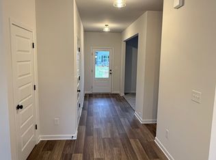 132 Thedford Dr, Hoschton, GA