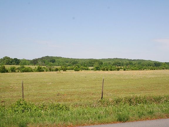 3rd image of 260 Sturgis Rd