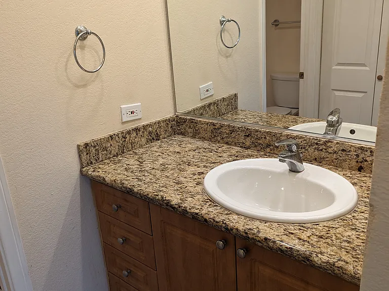240 W Lincoln Ave W #6 — Photo 10