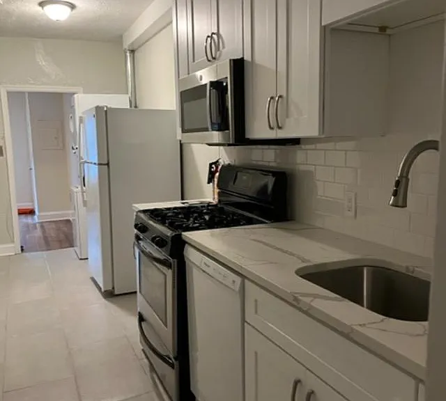 1645 V St SE #1 — Photo 8