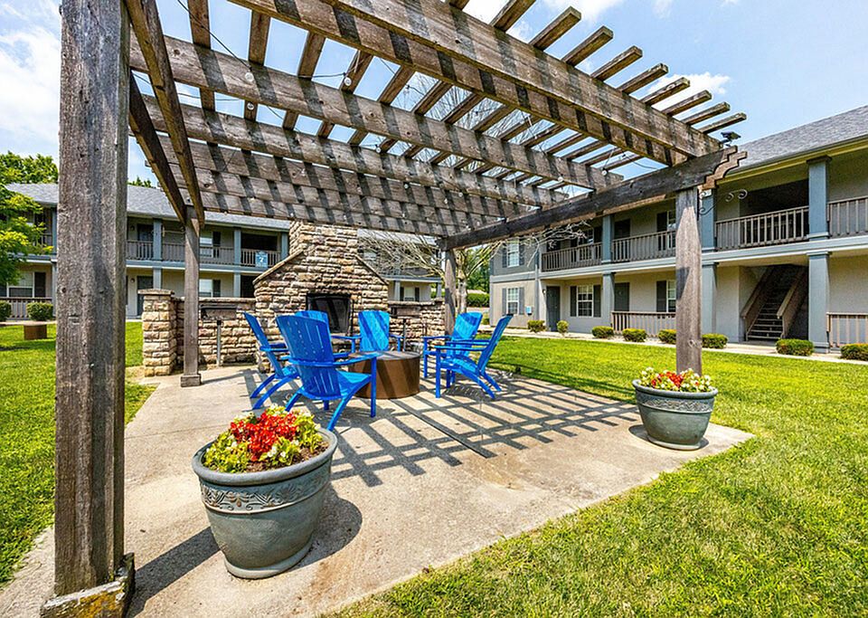 Outdoor Open Green Space at The Commons Student Apartments in Oxford, OH