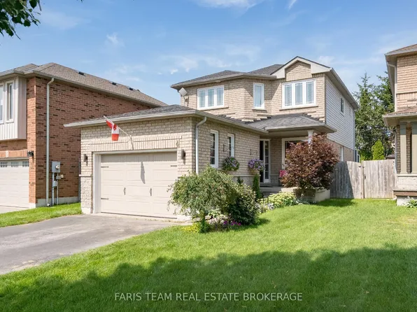 4 Bluegrass Dr, Barrie, ON L4N 9N6