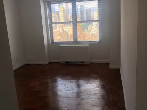 245 East 63rd Street image 1 of 12