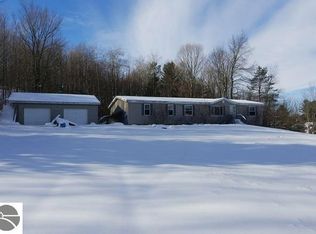 5680 2nd St, Blanchard, MI 49310