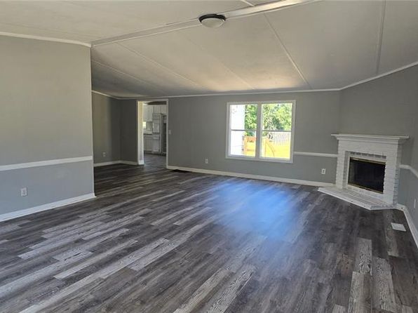 17080 SE 252nd Ave, Umatilla, FL 32784