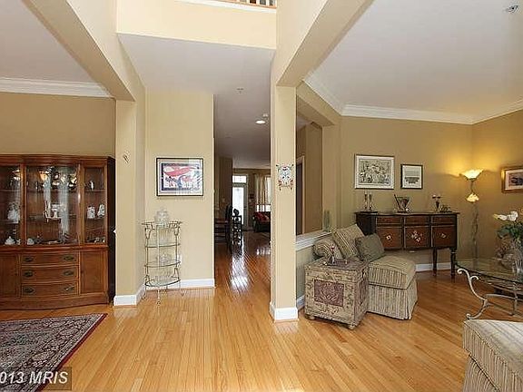 2nd image of 403 Garden View Way