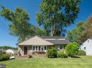 237 Adams Ave, Barrington, NJ 08007