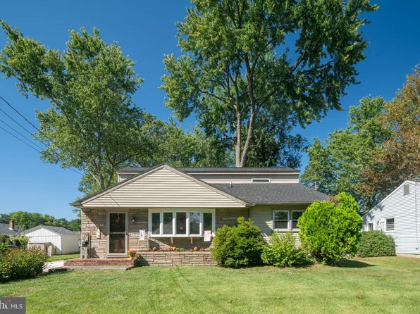 237 Adams Ave, Barrington, NJ 08007