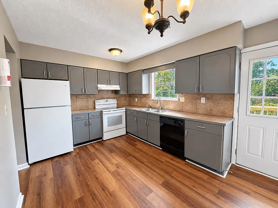3604 Missionaire Ave #3606