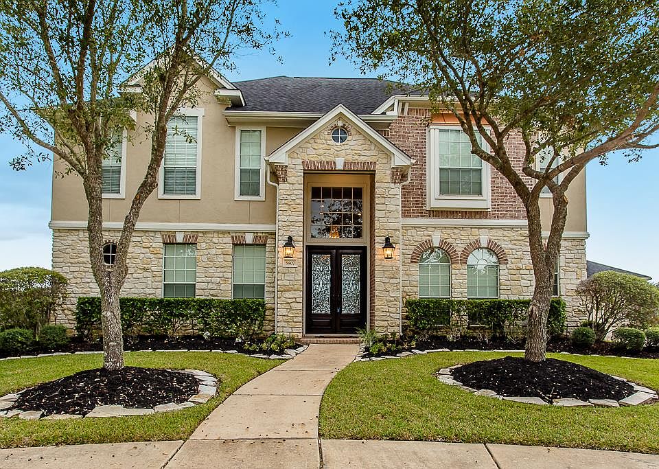1st image of 5907 Briar Hill Ct