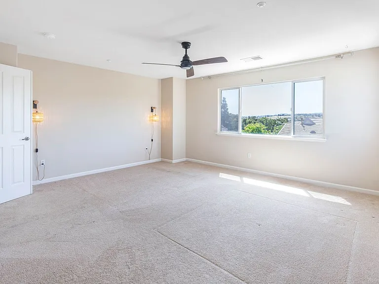 2902 Haddington Ct — Photo 36