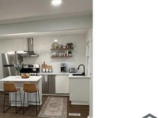 818 W Craighead Rd, Charlotte, NC 28206