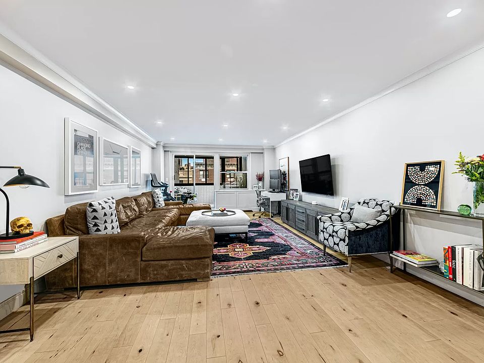 1st image of 111 E 85th St #16A
