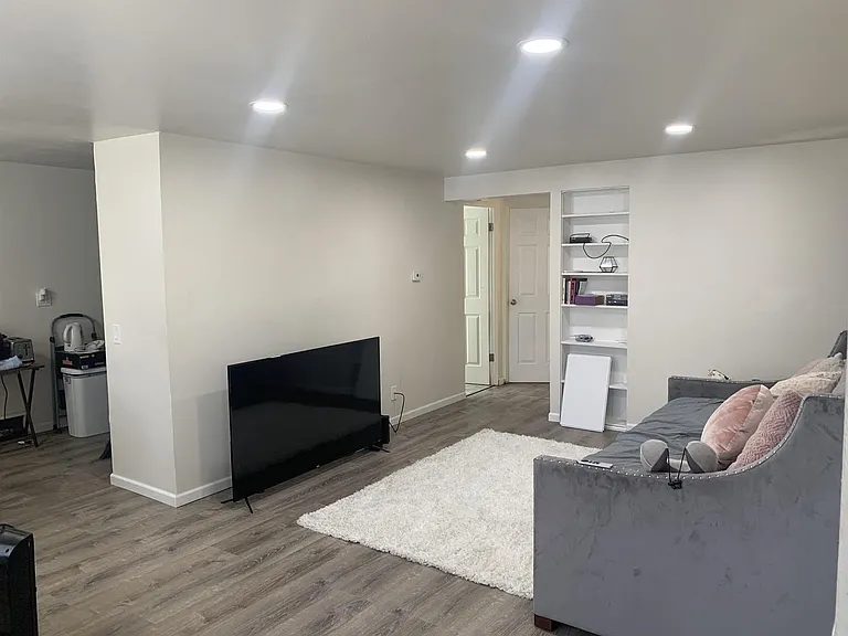 5830 Balsam Rd — Photo 5