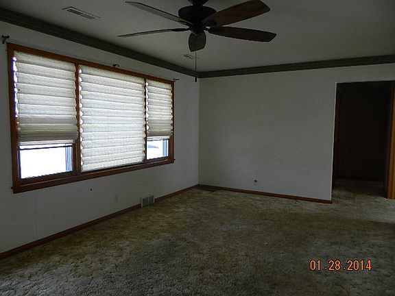 4th image of 1821 E 15th Ave