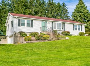 1158 E Mertz Rd S, Middlesex, NY 14507