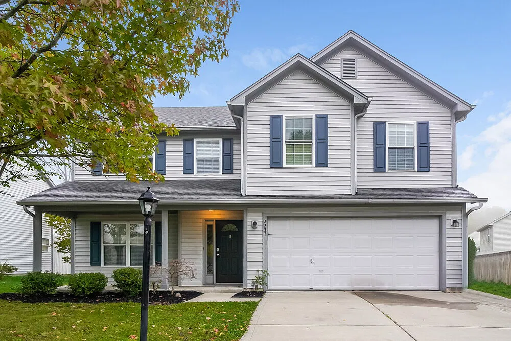4 bed, 2.5 bath, 2228 sqft, $2,285 — Photo 1