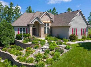 11 Whispering Springs Ct, Fond Du Lac, WI 54937
