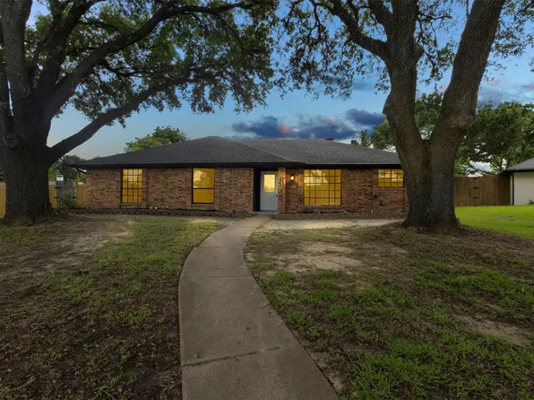 5302 Anchor Cove Cir, Garland, TX 75043