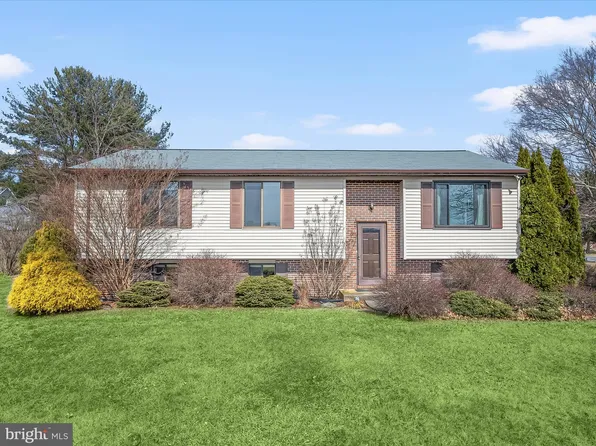 1100 Cedarbrook Rd, Hampstead, MD 21074