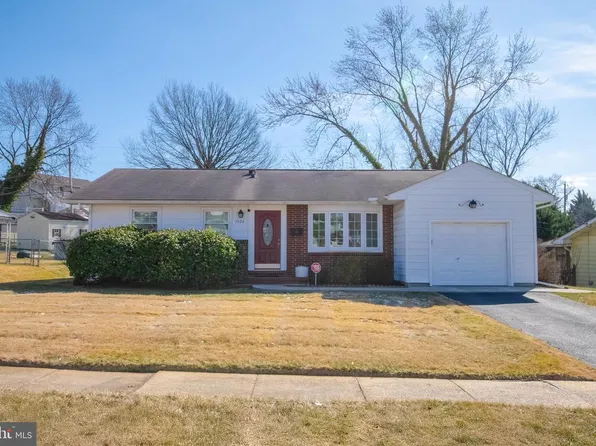 1324 Chapel Hill Dr, Baltimore, MD 21237