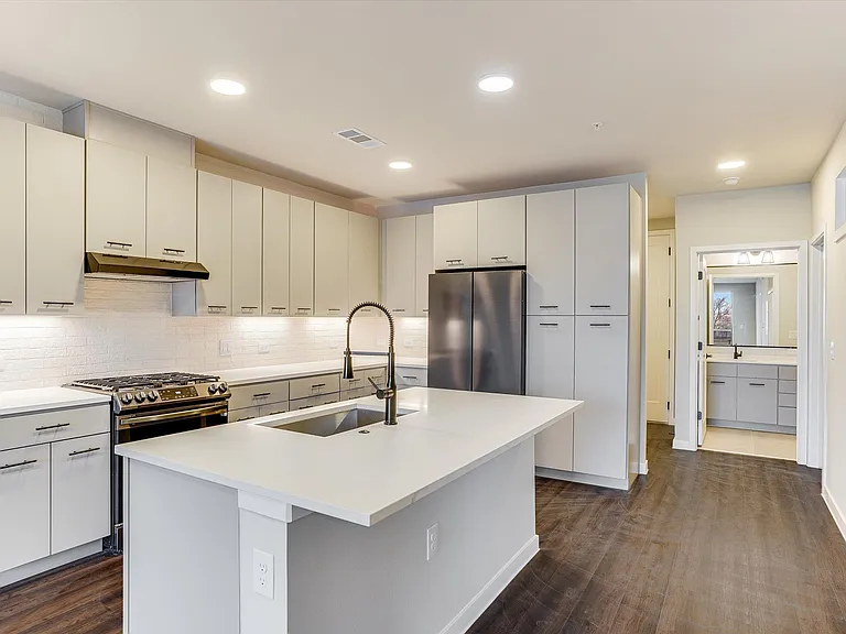 4510 Terry O Ln #215 — Photo 6