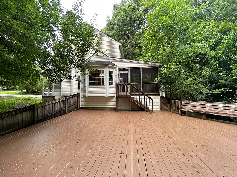 153 Troy Dr — Photo 1