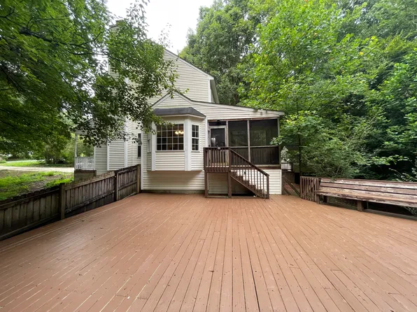 153 Troy Dr, Fuquay Varina, NC 27526