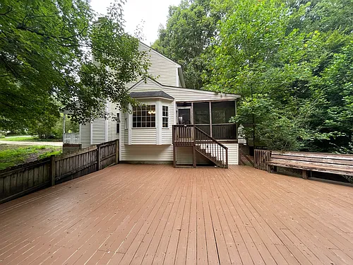 153 Troy Dr Photo 1