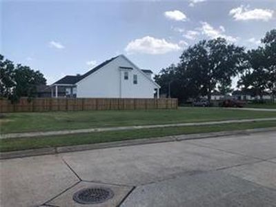 2005 Benjamin St, Arabi, LA, 70032