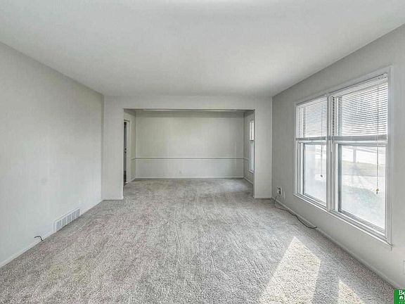 5th image of 12736 Shirley St