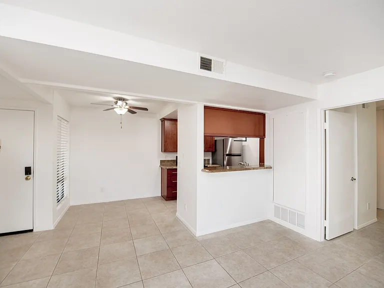 2323 Huntington St #902 — Photo 14