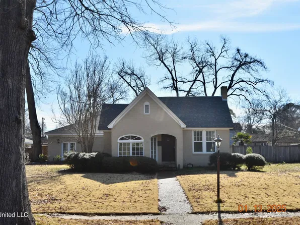 208 E Adams Ave, Greenwood, MS 38930