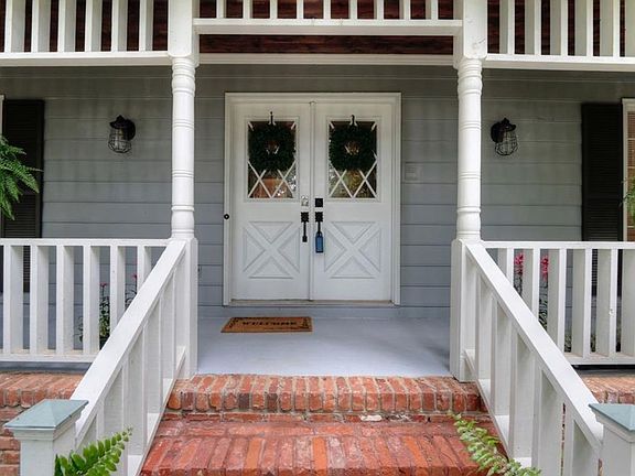 3rd image of 5225 Fox Hill Dr