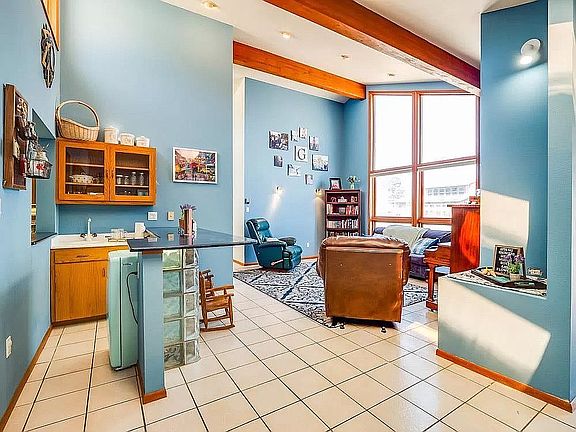 4th image of 437 Pruitt Ave