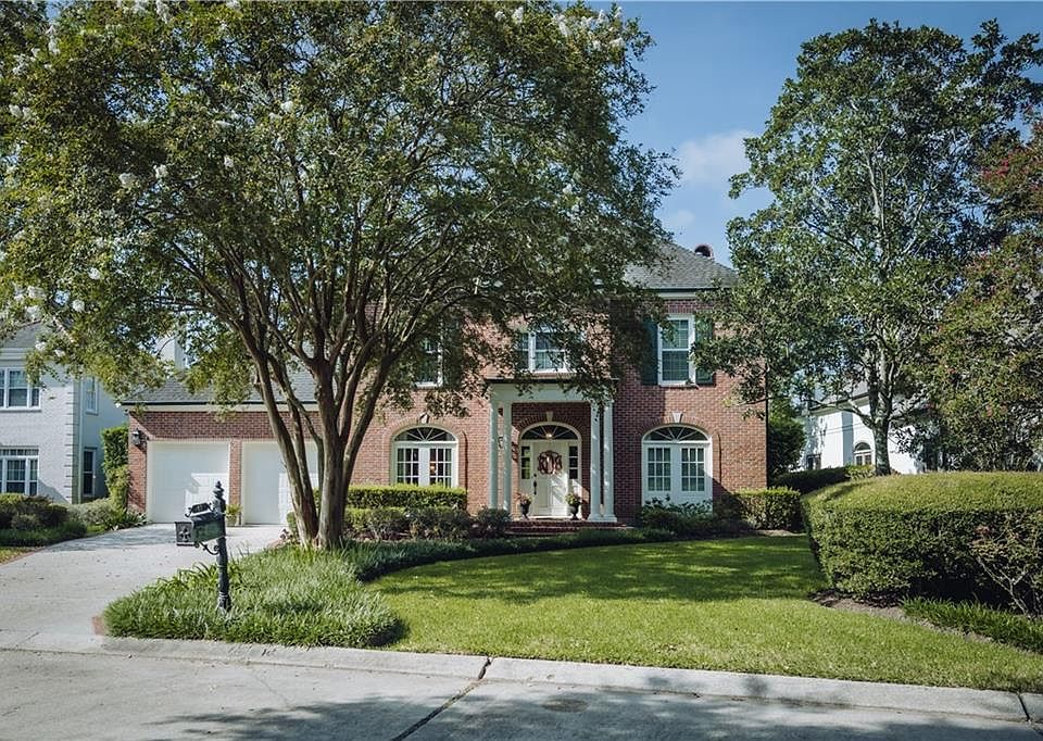1st image of 17 Muirfield Pl