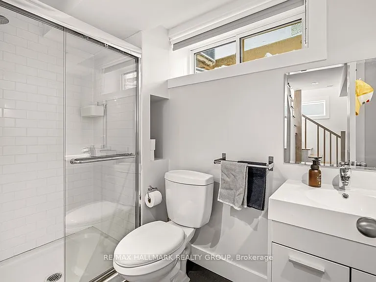 23 Newton St — Photo 42