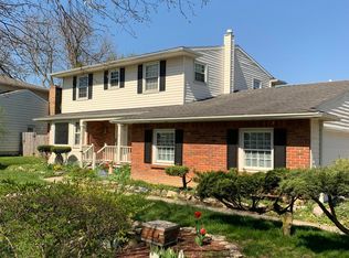 1010 Pickton Dr, Lansing, MI