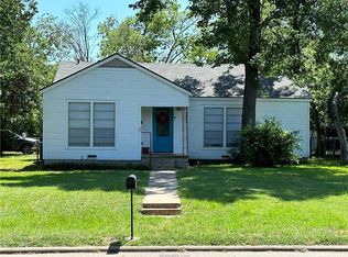 1015 E 29th St, Bryan, TX 77803