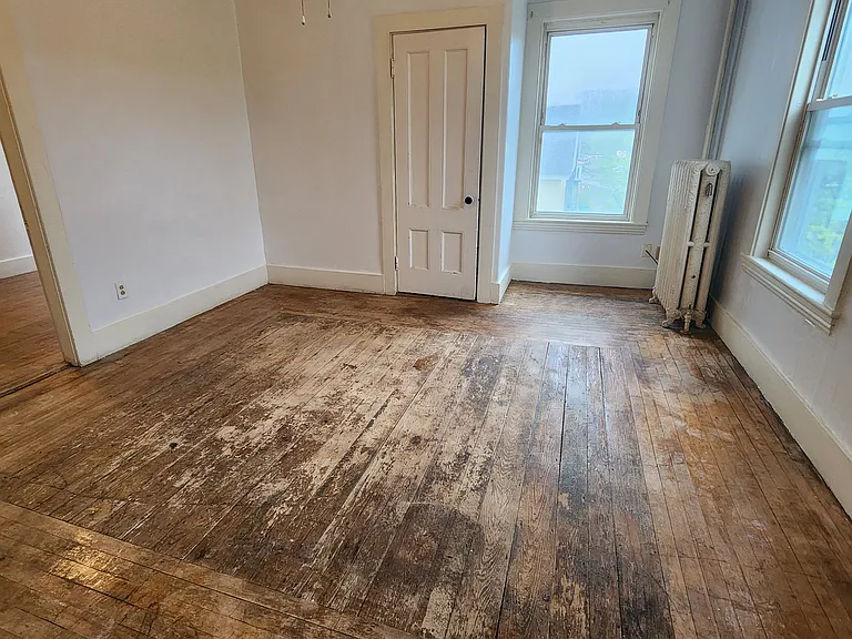 52 Hampshire St #3 — Photo 7