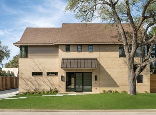 309 Avenue Of Oaks St, Houston, TX 77009