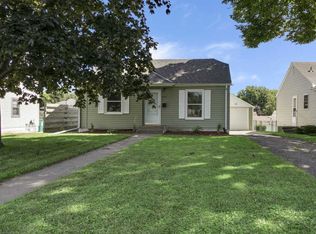 4547 Chatham Rd NE, Columbia Heights, MN 55421