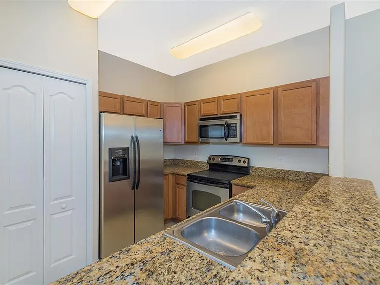 3090 Rodrick Cir — Photo 11