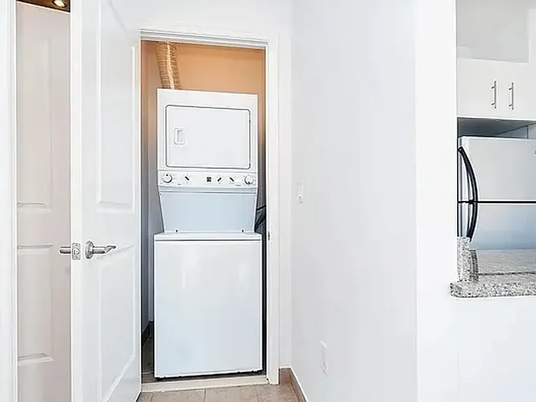 110 4th Ave #7F — Photo 7